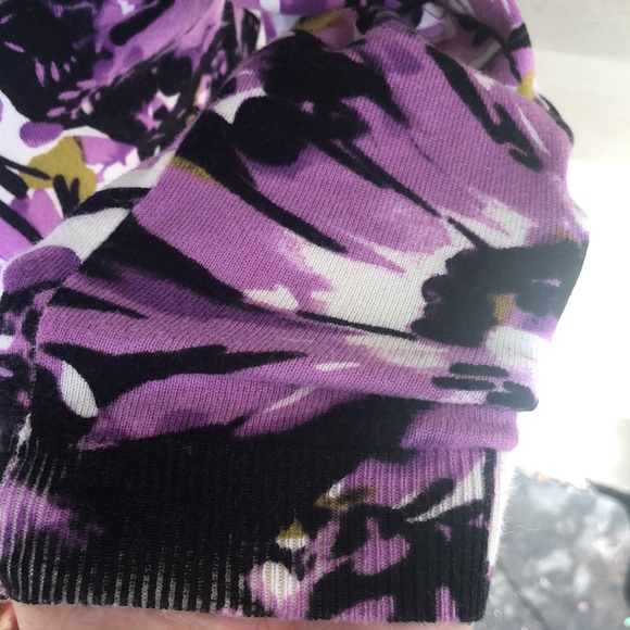 Style & Co women’s long sleeve embellished hook and eye floral blouse size Small - Picture 4 of 11